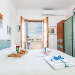 Coral House 2 - Happy