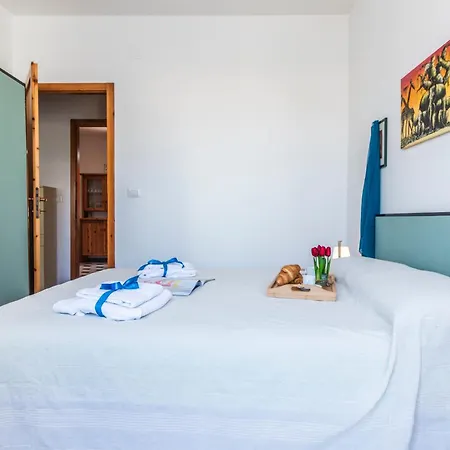 Lejlighed Coral House With Shared Pool And Sea View Alghero