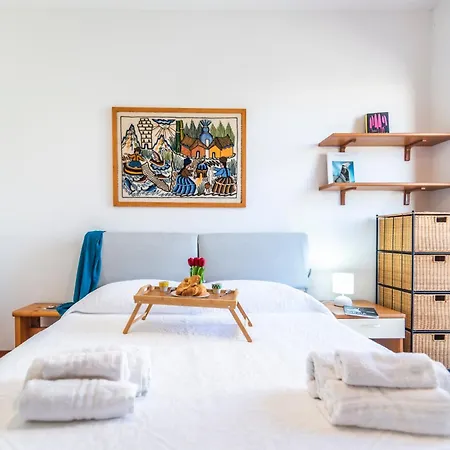 Apartmán Coral House With Shared Pool And Sea View