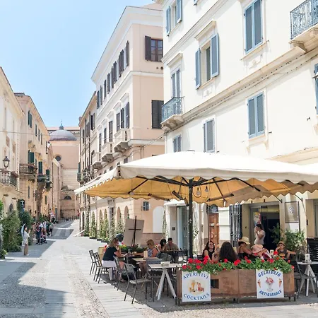 Coral House With Shared Pool And Sea View Apartmán Alghero